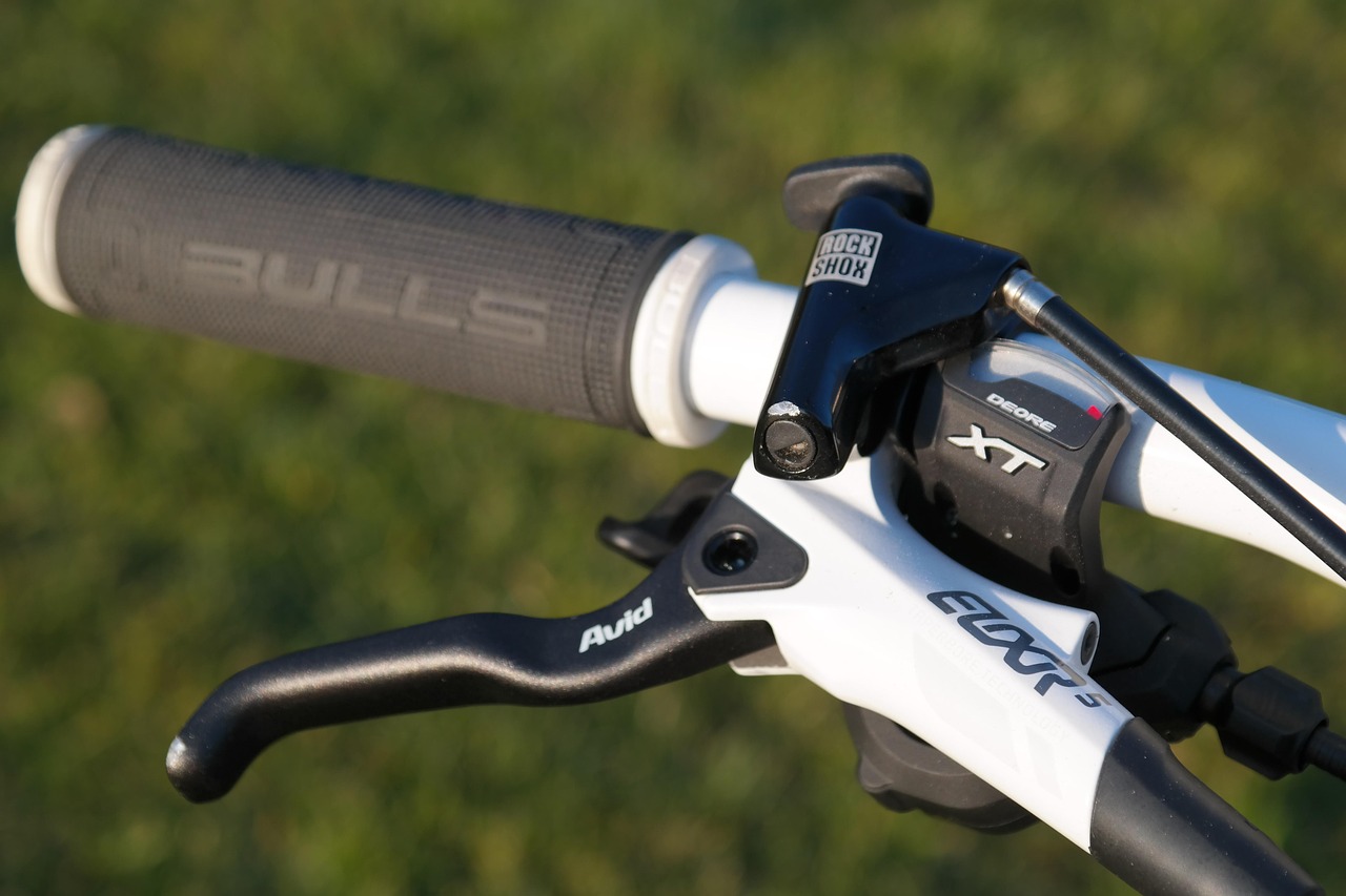 découvrez nos solutions de prévention du lockout pour garantir la sécurité de vos employés et prévenir les accidents liés aux équipements industriels. protégez votre entreprise avec des mesures efficaces et conformes aux normes.